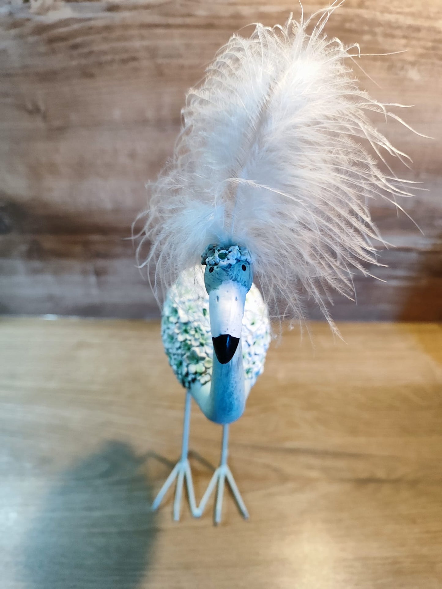 Flamingo im Blumenkleid/ Kopffedern/Petrol/Metall/Polyresin/ 33cm
