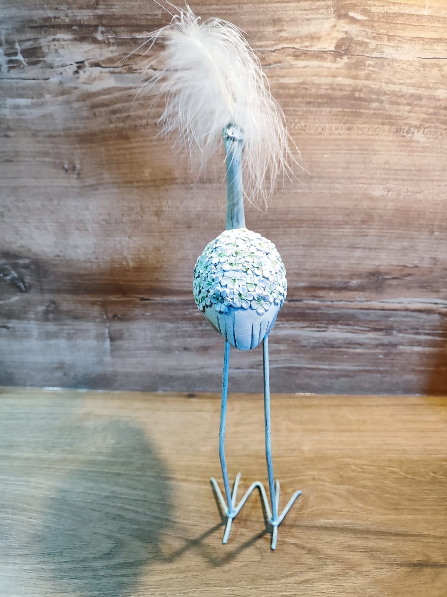 Flamingo im Blumenkleid/ Kopffedern/Petrol/Metall/Polyresin/ 33cm