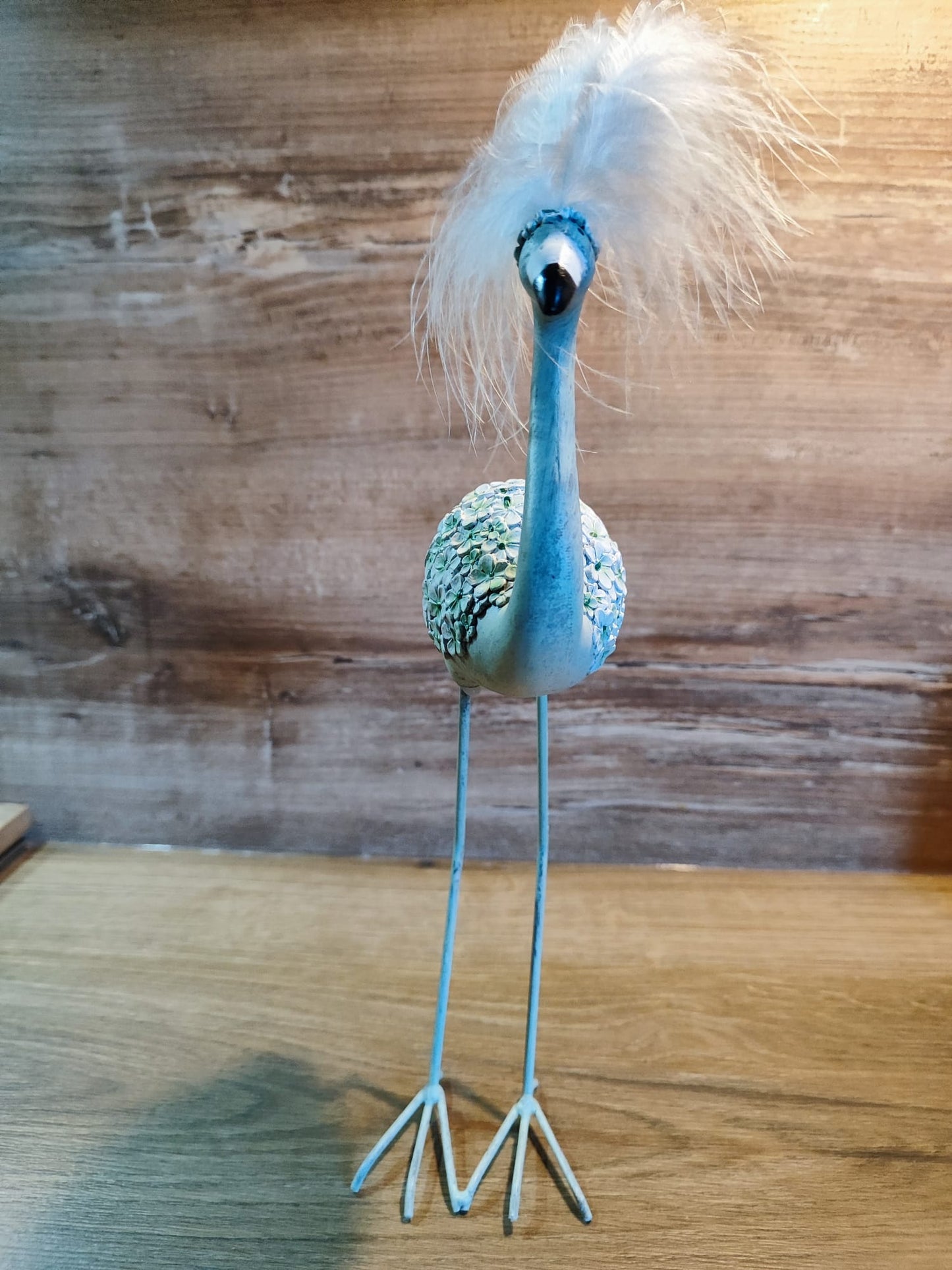 Flamingo im Blumenkleid/ Kopffedern/Petrol/Metall/Polyresin/ 33cm