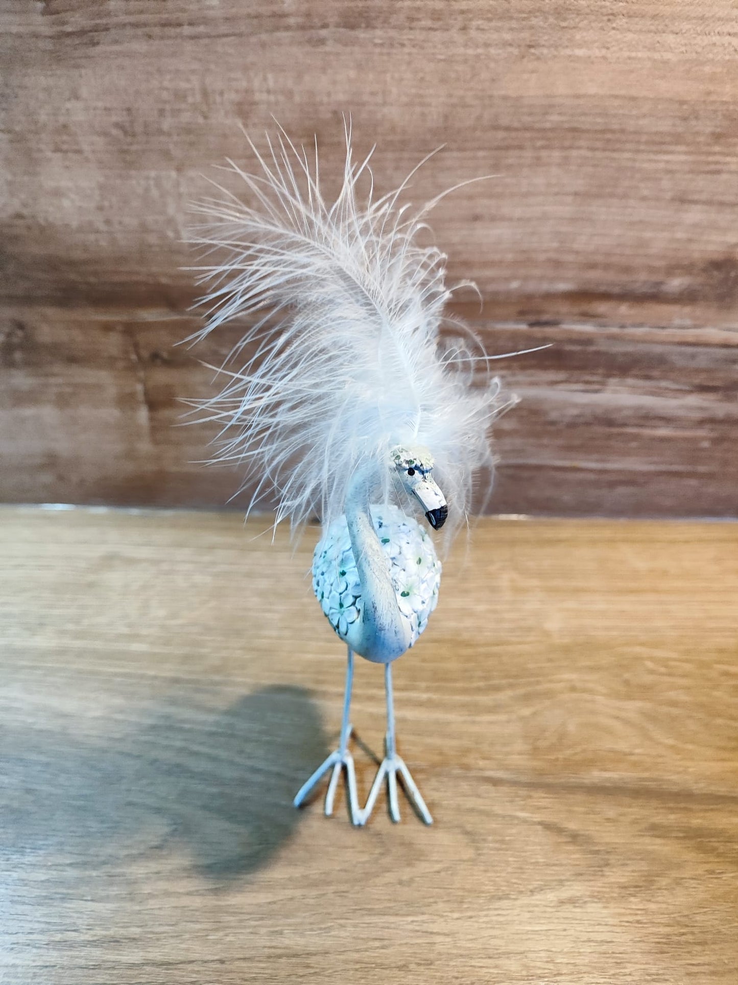 Kleiner Flamingo/im Blumenkleid/Kopffedern/Petrol/Metall/Polyresin 16cm