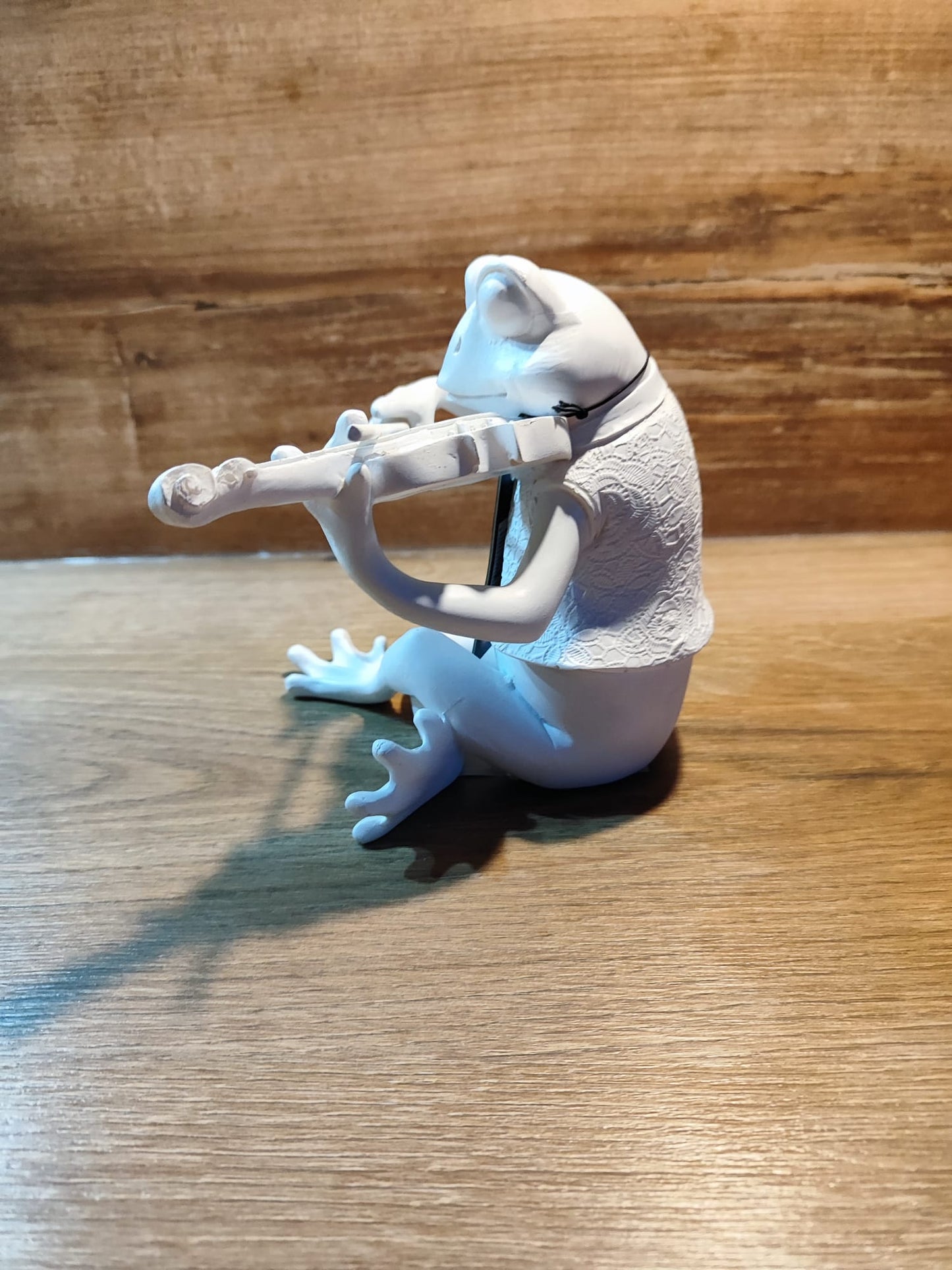 Frosch/Musik/Geige/ massiv/ sehr beliebt/Poly/ weiß, tolle Dekoration 15cm