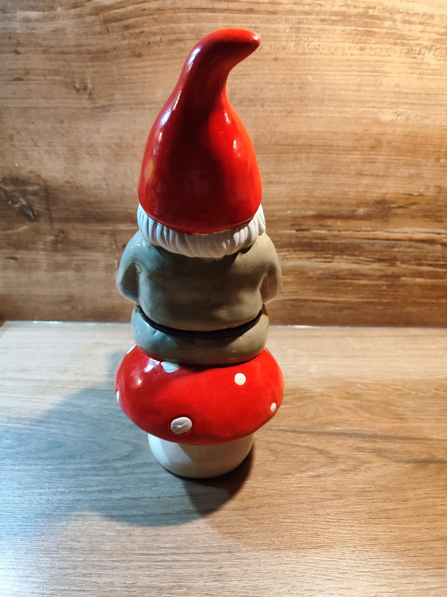 Gartenzwerg mit Tablet, Keramik, sitzend, tolles Design, 29cm