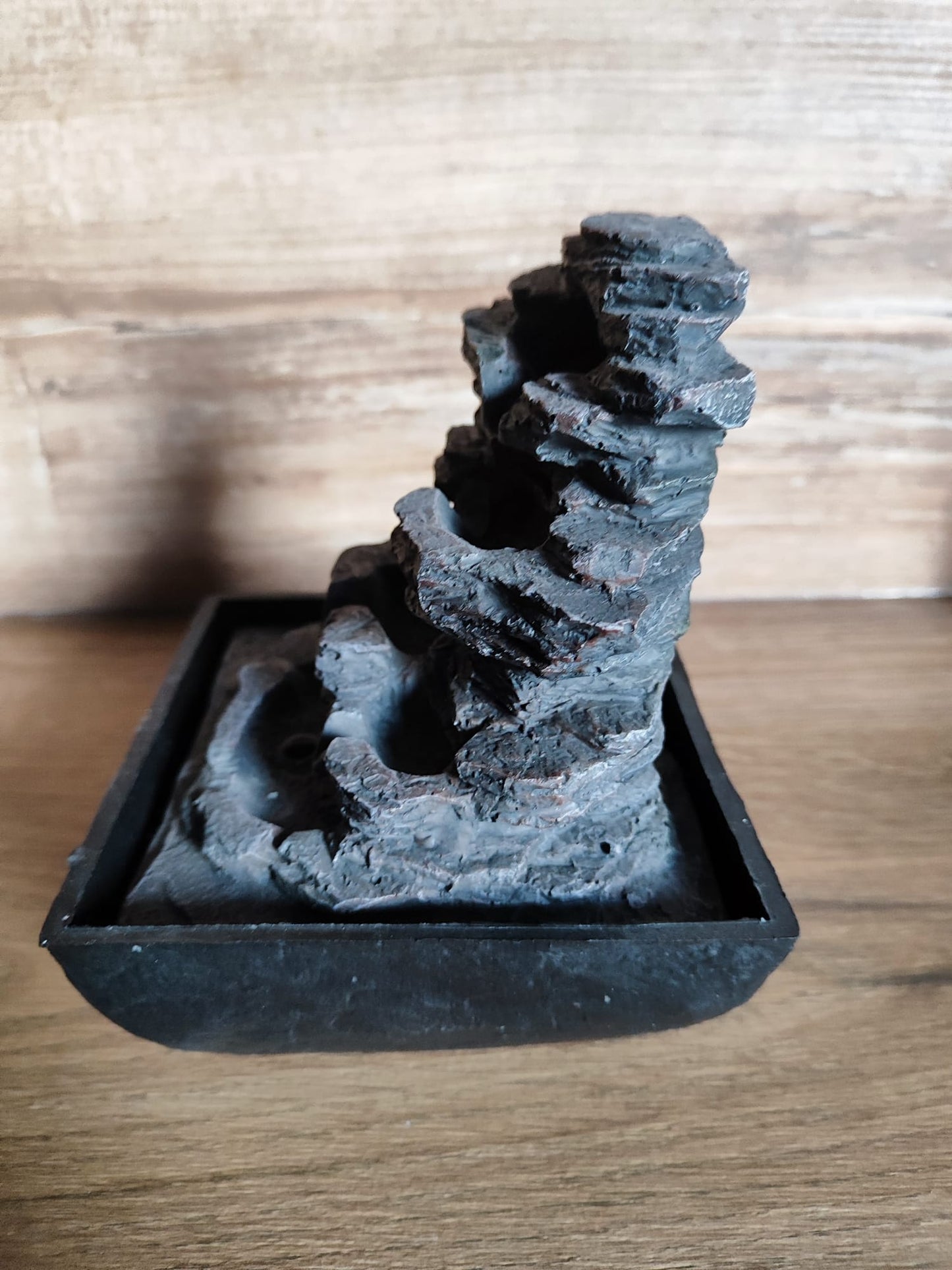 LED-Zimmerbrunnen/ dekorativ/Felsen/tolles Design/ perfektes Geschenk/