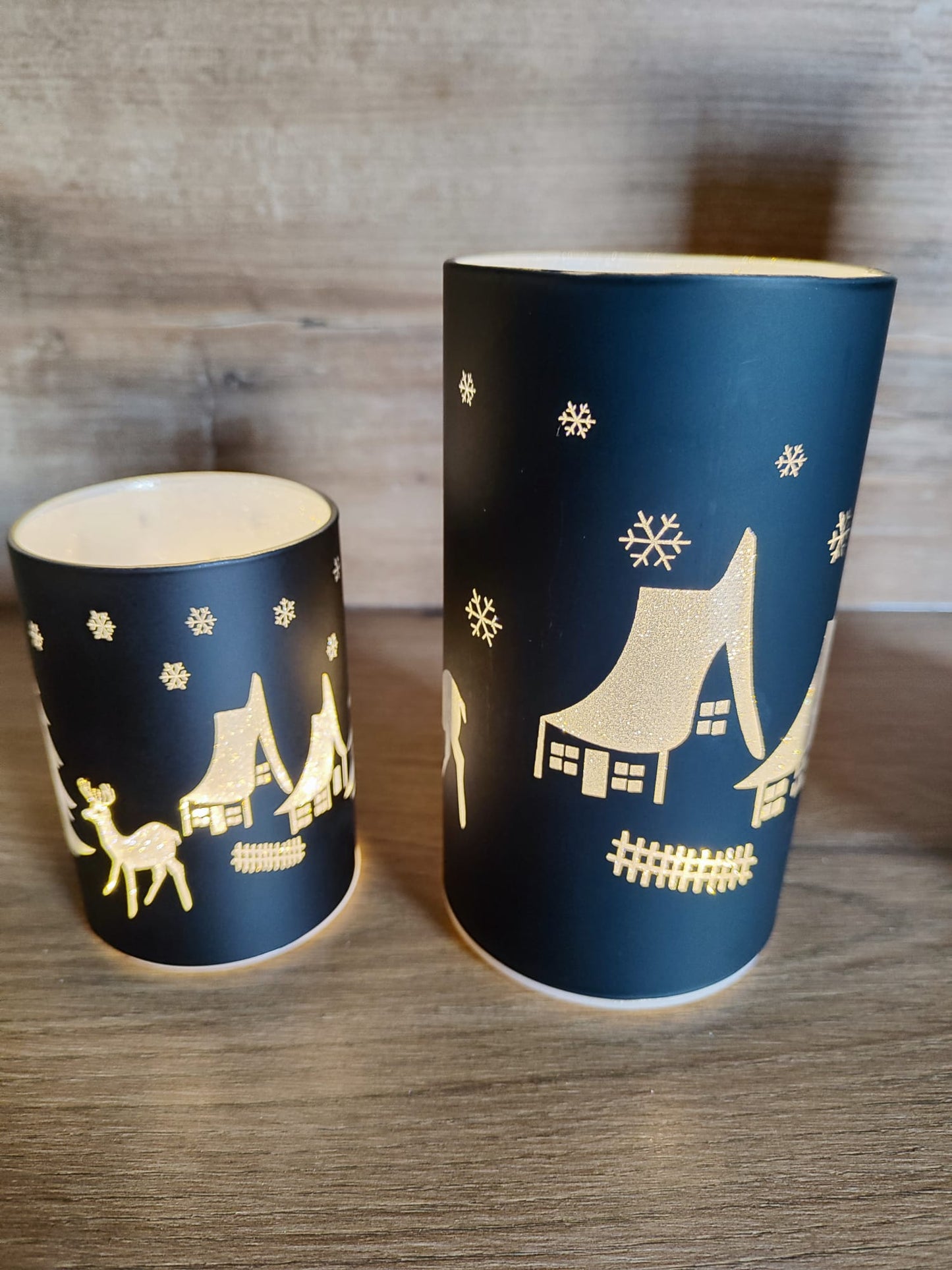 Winter LED-2er Set/ Wintergläser/ tolles Design/ schwarz/sehr beliebter Artikel