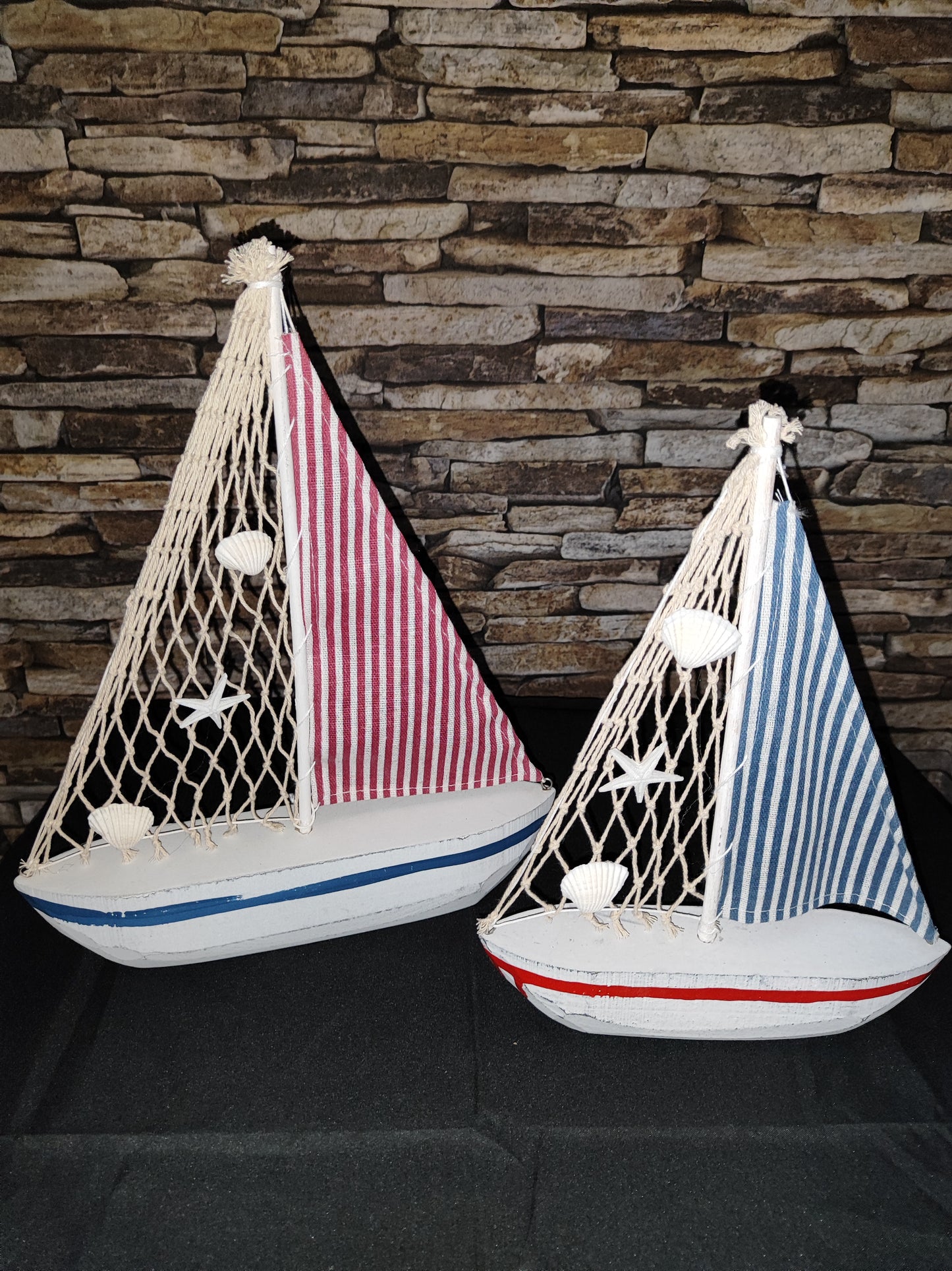 Maritim Deko-Schiffe 2er Set. Rot 31cm/Blau 26 cm
