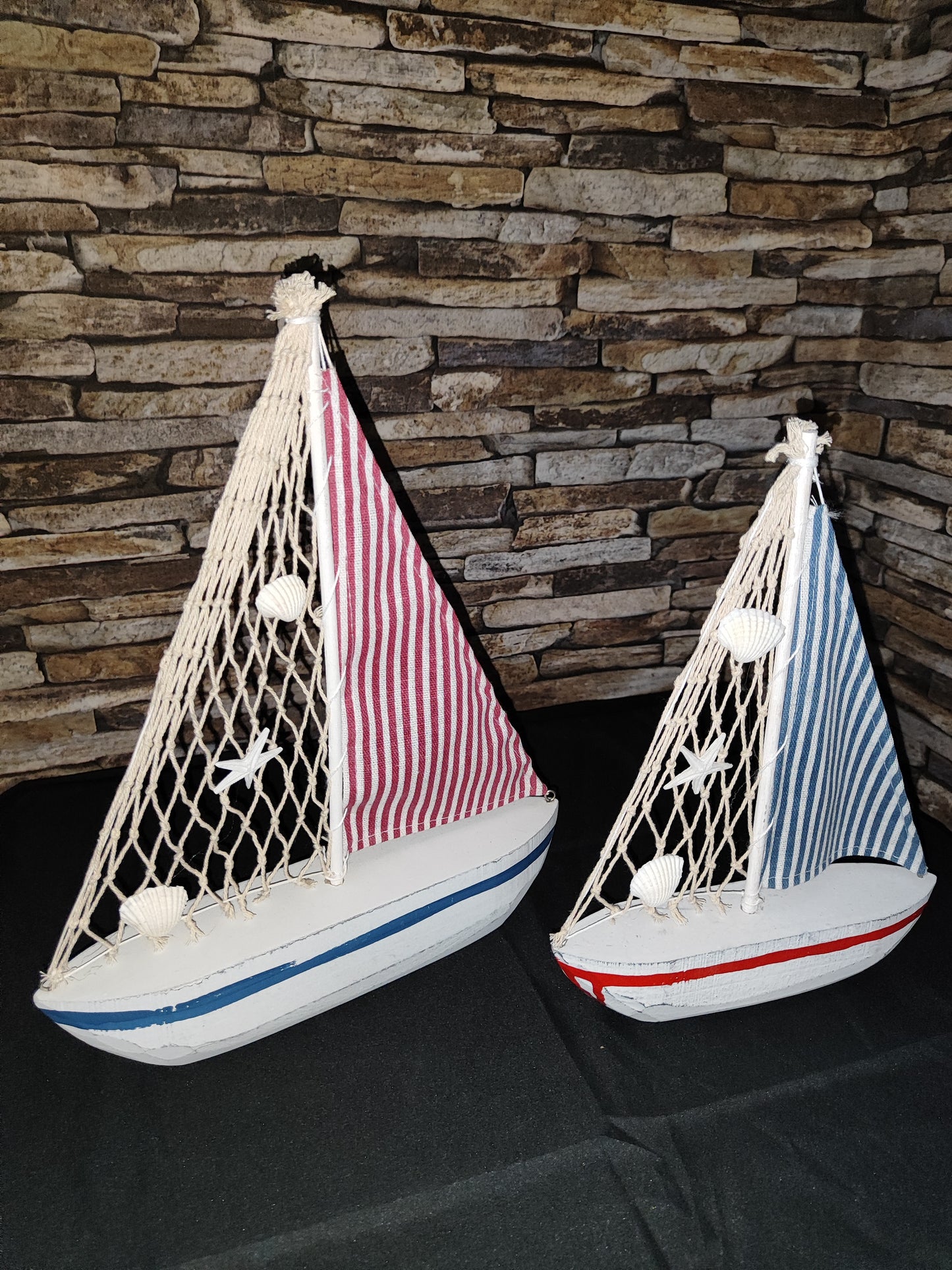 Maritim Deko-Schiffe 2er Set. Rot 31cm/Blau 26 cm