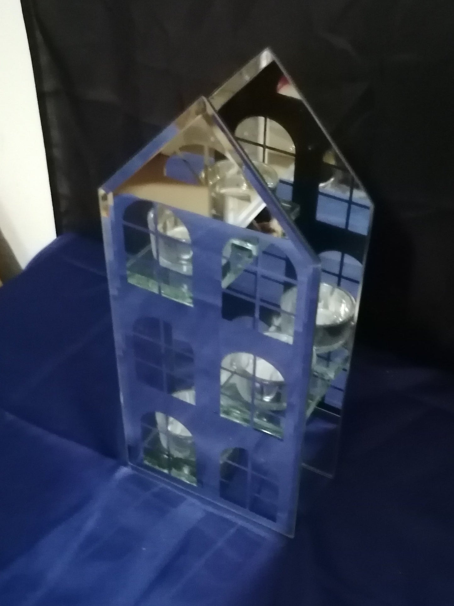 Spiegelhaus 3er Teelichthalter/3D Effekt/ 28 cm x 13 cm