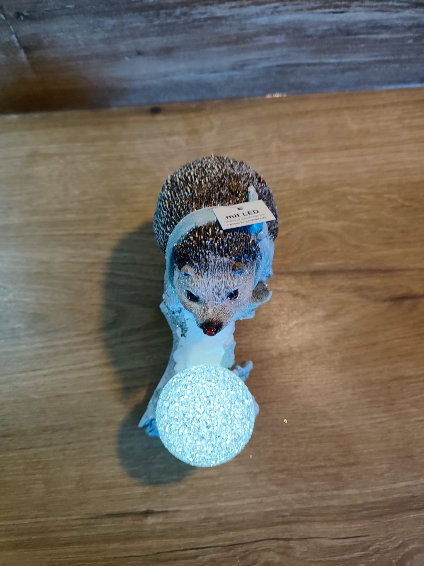 LED Winterigel auf Ast/ LED-Kugel/ Glitzer / 16cm/ Winter